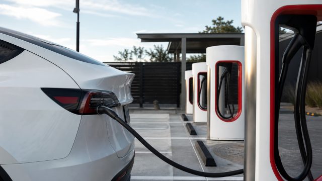 Tesla Introduces Competitive Twist to Enhance Supercharging Experience
